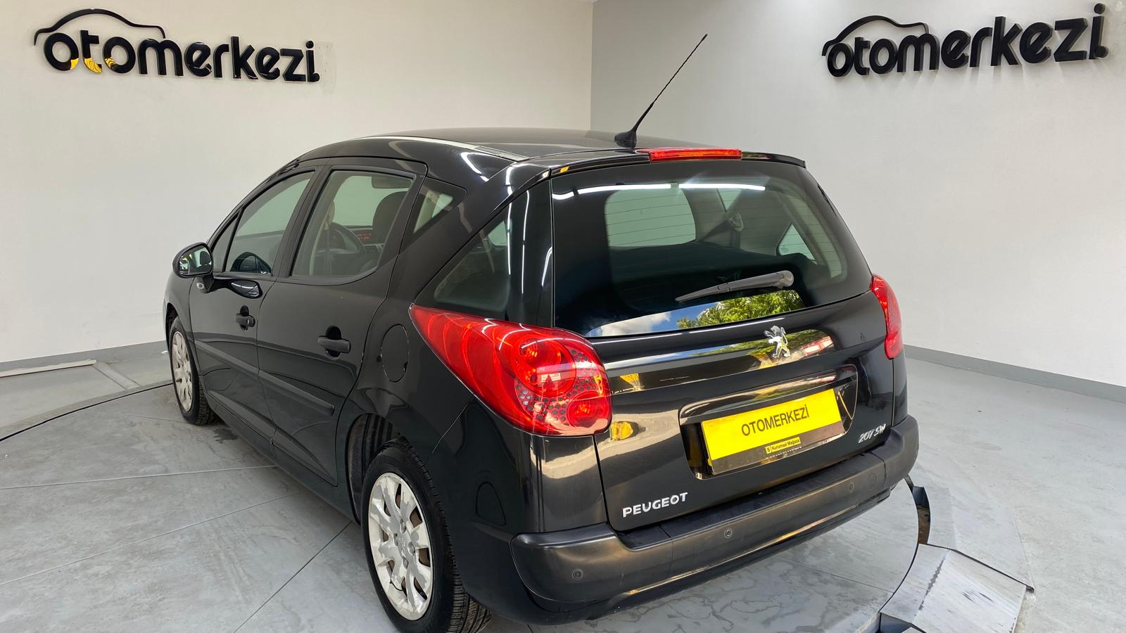 PEUGEOT 207 9